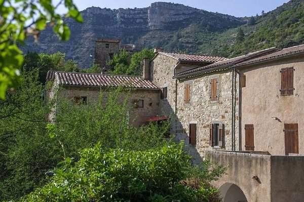 Votre Guide Complet pour Louer un Mobil Home dans les Cévennes : Conseils et Astuces pour des Vacances Inoubliables !