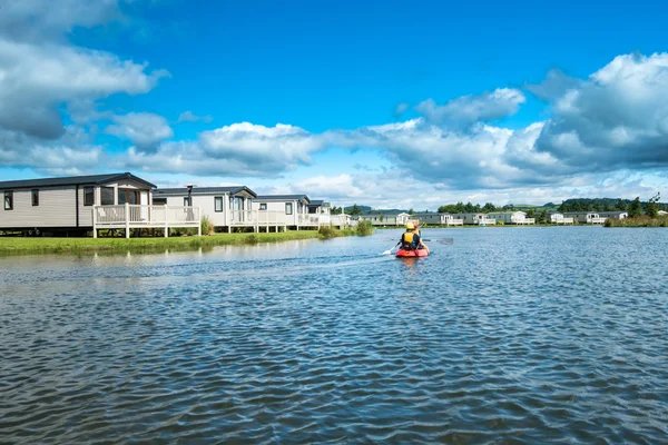 Quels sont les différents modèles de mobil-home accessibles à la location d'été dans les campings au Pays Basque ?