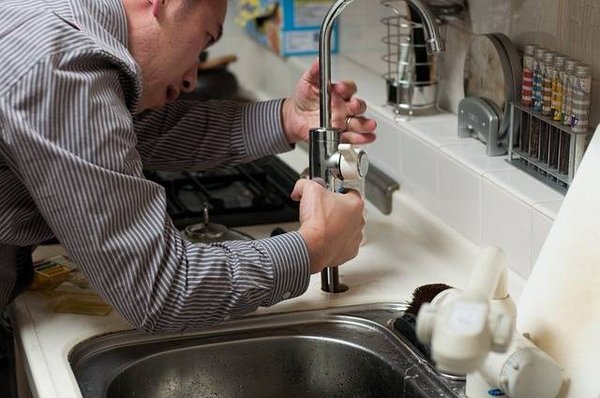 5 conseils pour prévenir les problèmes de plomberie dans votre mobil-home